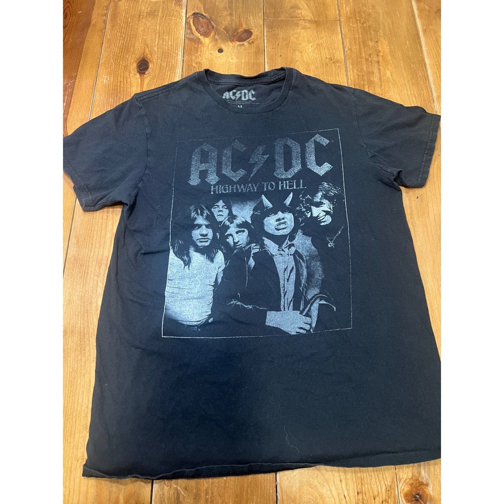 AC/DC Highway to Hell Band Graphic T-Shirt Black Mens Size Medium 2022 Official